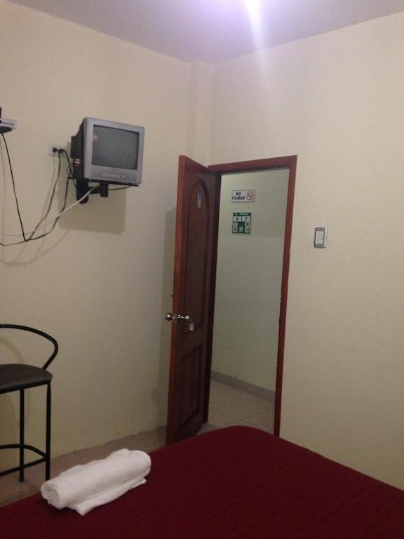 Hostal Rosa Mar Manta Chambre photo
